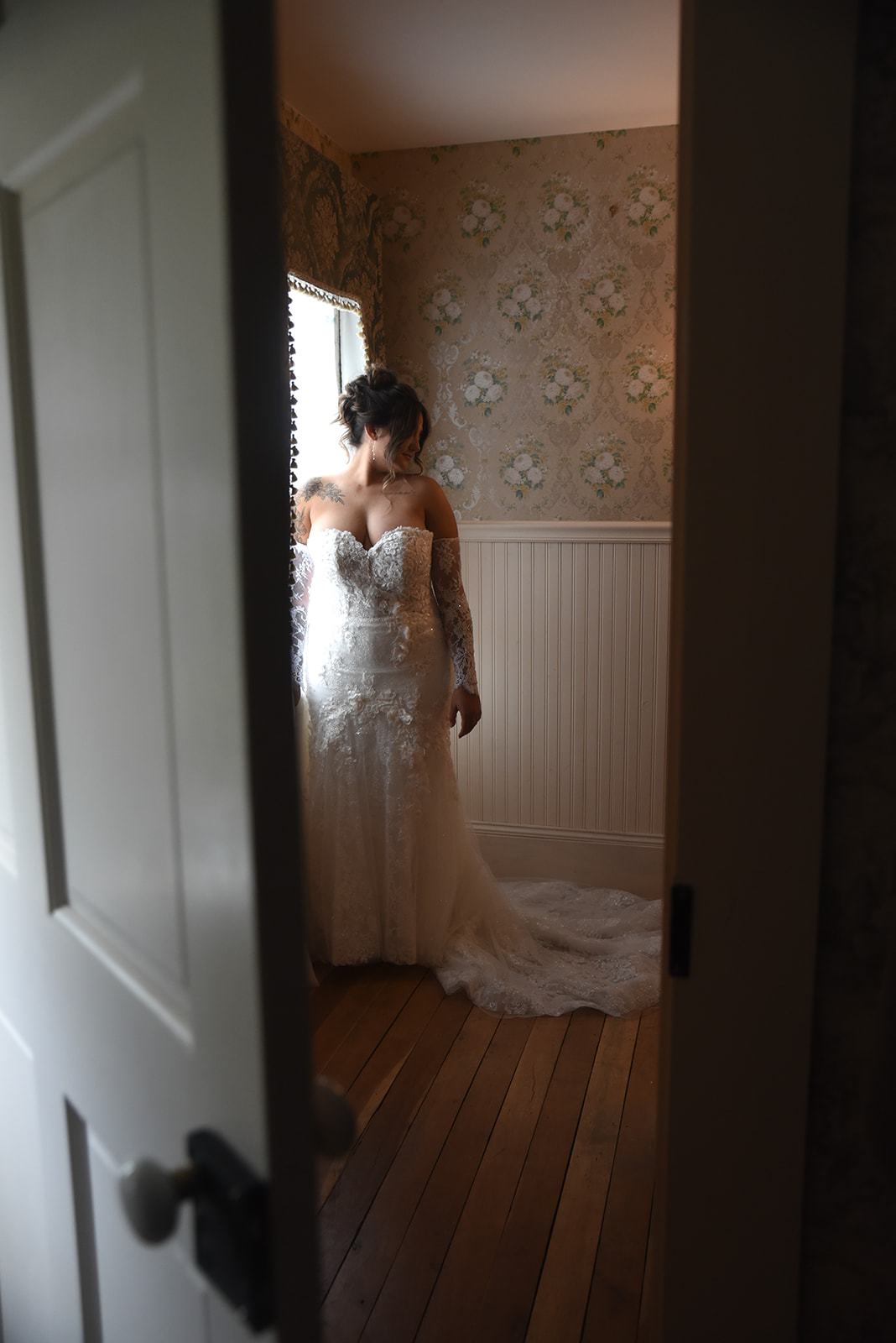 Andrea + Noah wedding at Mountain Willow Manor · Whitwell, TN — frame 6