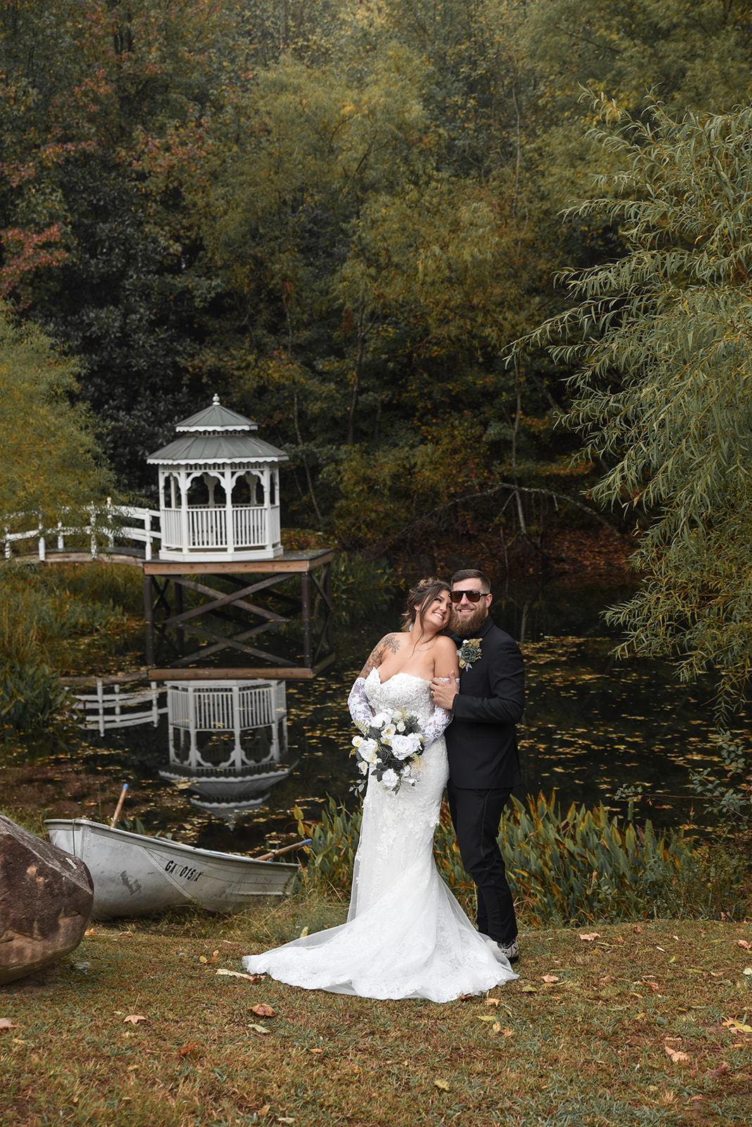 Andrea + Noah wedding at Mountain Willow Manor · Whitwell, TN — frame 12